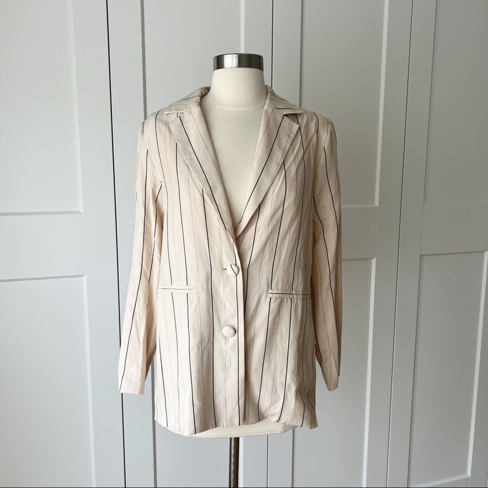 DISSH CELLE Cream Stripe Blazer WidePants Blazer & PantSuit. sz4. & sz.2. - Picture 6 of 17